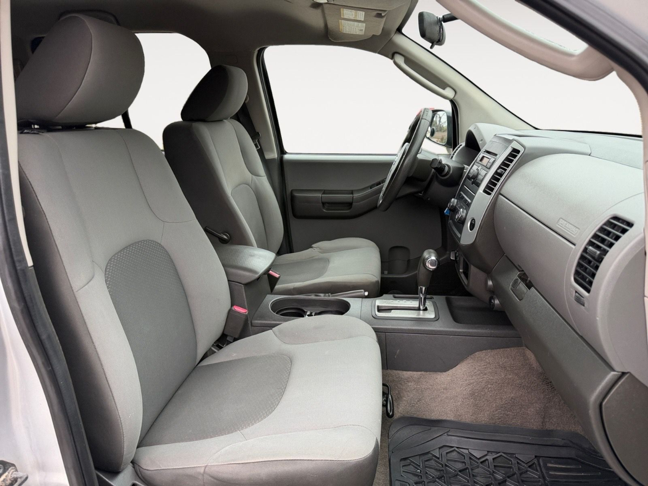 Nissan Xterra X 4WD 2010