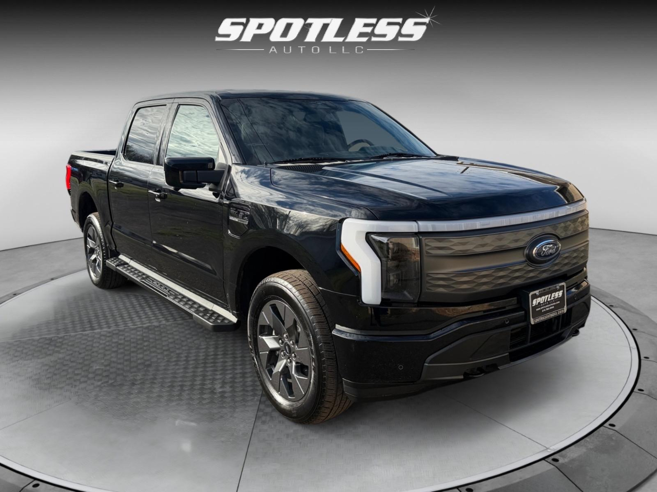 Ford F-150 Lightning Pro 2023