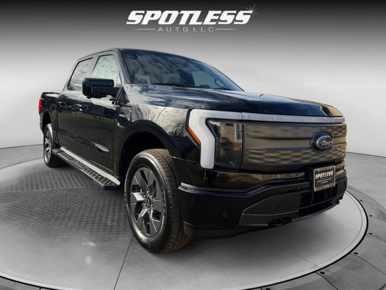 Ford F-150 Lightning Pro 2023