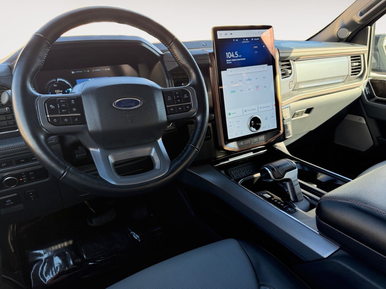 Ford F-150 Lightning Pro 2023