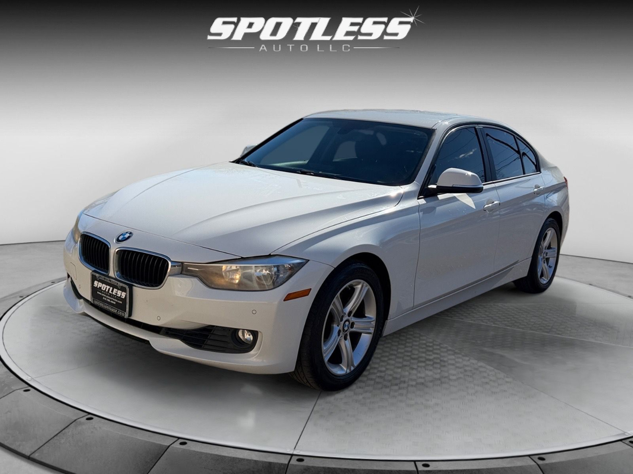 BMW 3-Series 328i 2015