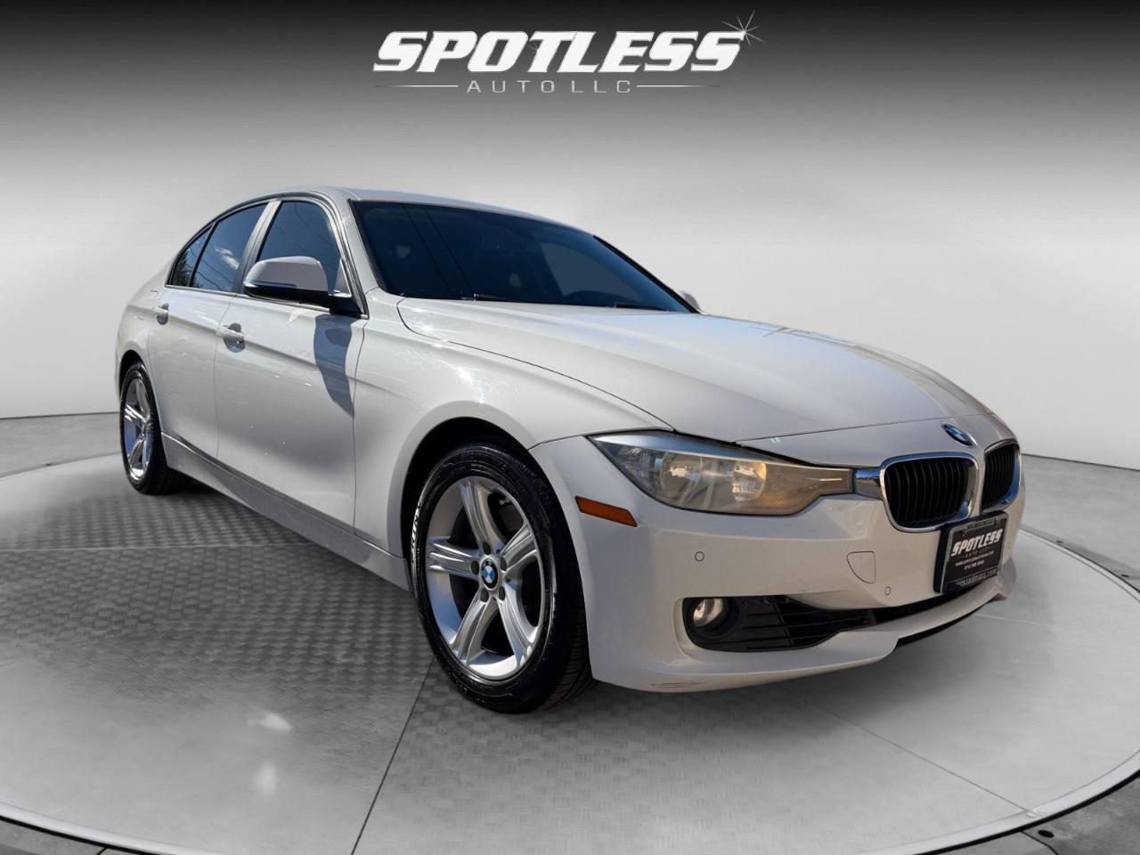 BMW 3-Series 328i 2015