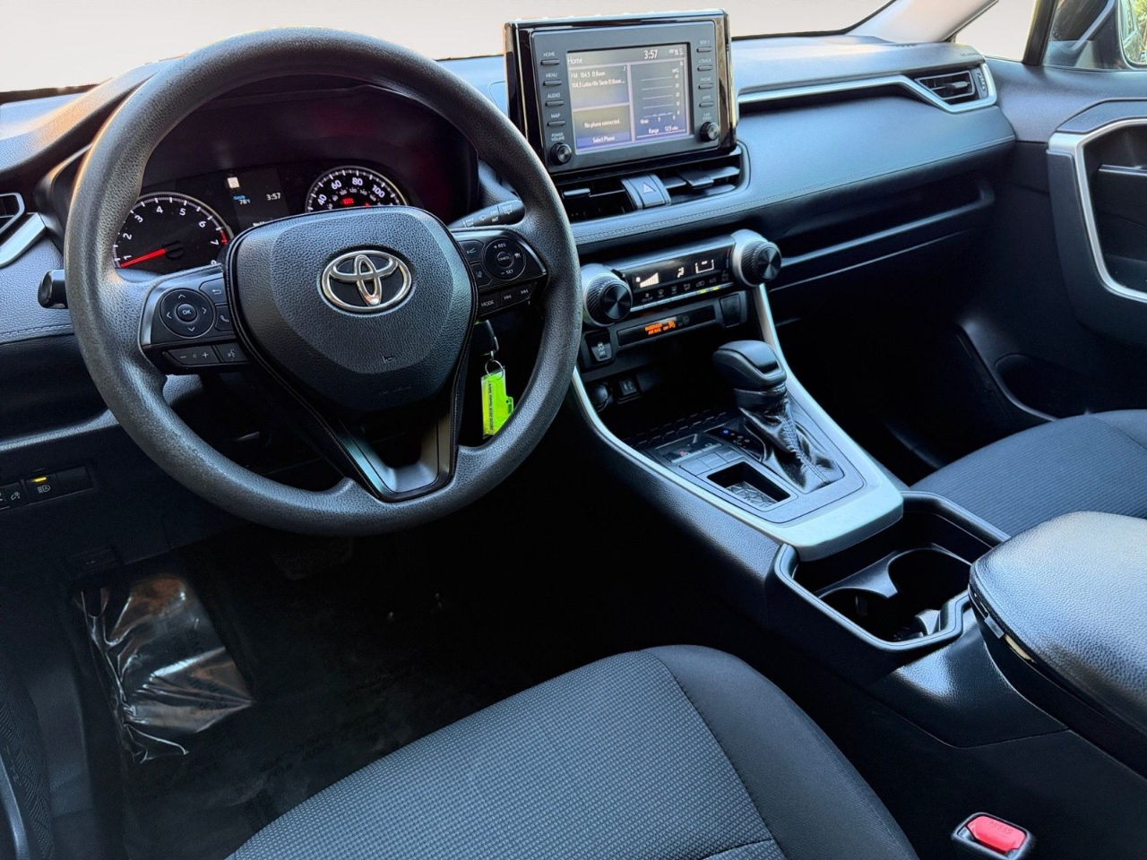 Toyota RAV4 LE 2019