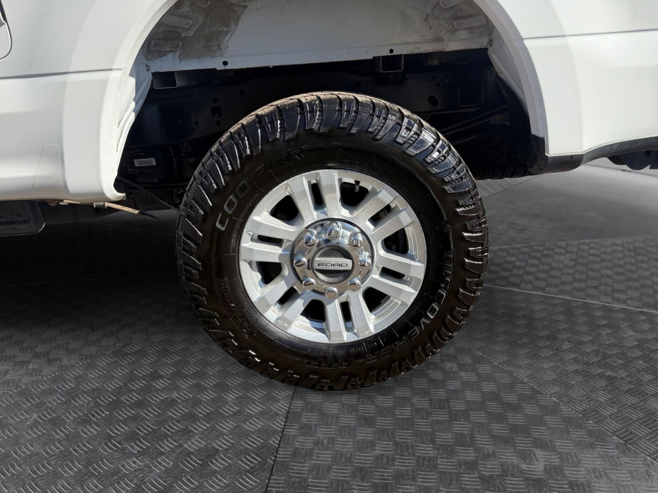 Ford F-250 SD XL Crew Cab 4WD 2017