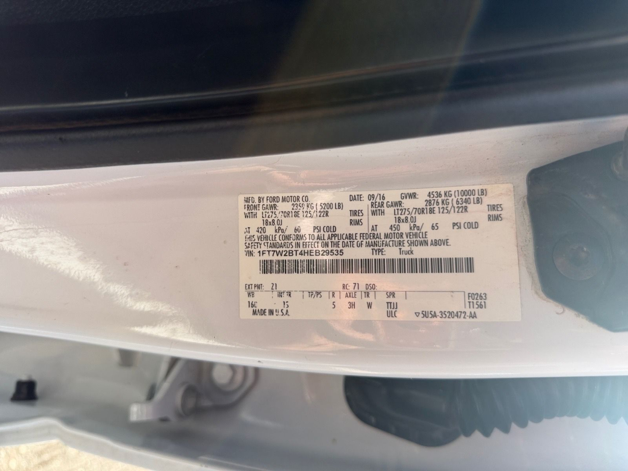 Ford F-250 SD XL Crew Cab 4WD 2017