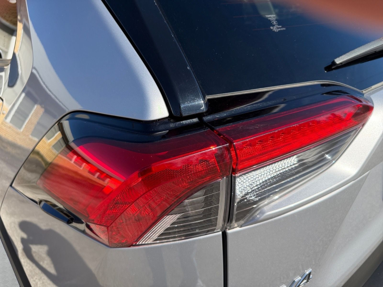 Toyota RAV4 Hybrid XLE 2021