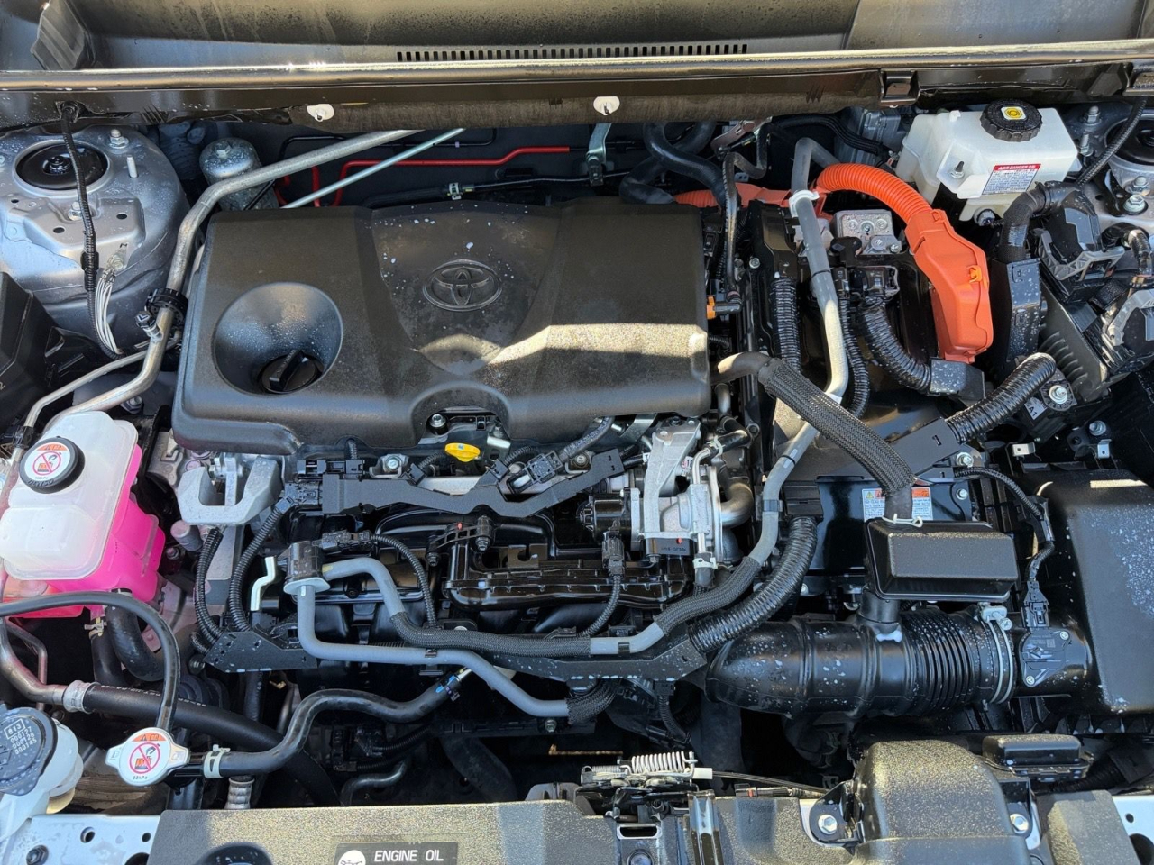 Toyota RAV4 Hybrid XLE 2021