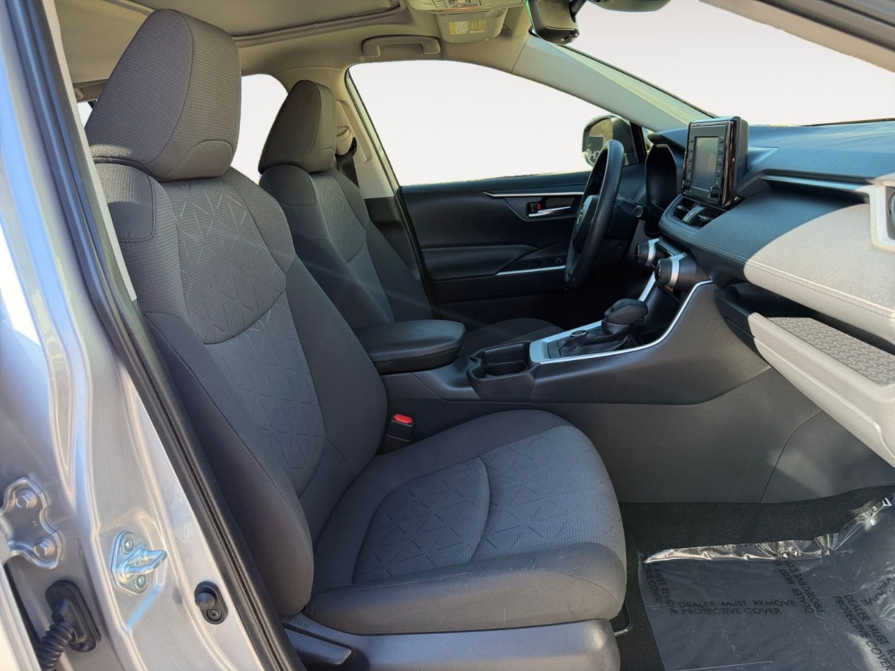 Toyota RAV4 Hybrid XLE 2021