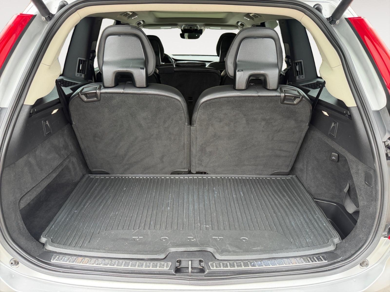 Volvo XC90 T6 Momentum AWD 2017