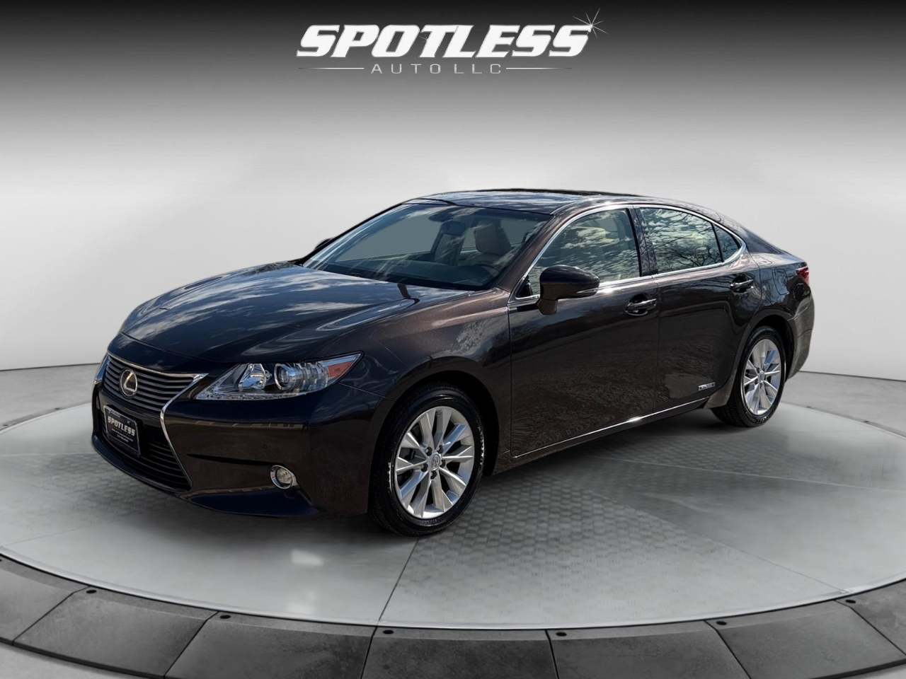 2015 Lexus ES 300h Sedan
