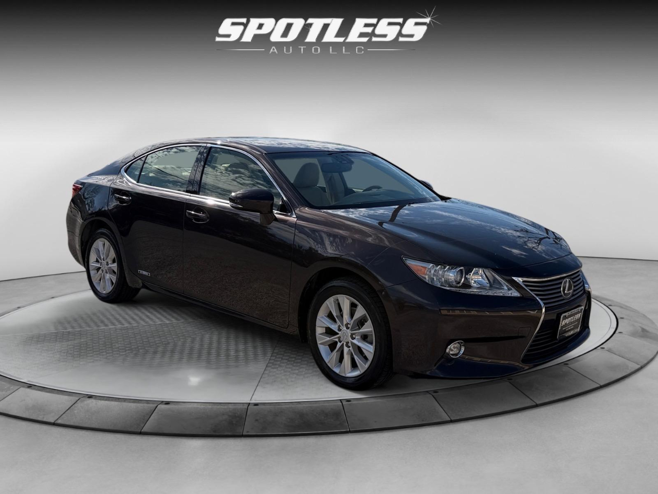 Lexus ES 300h Sedan 2015