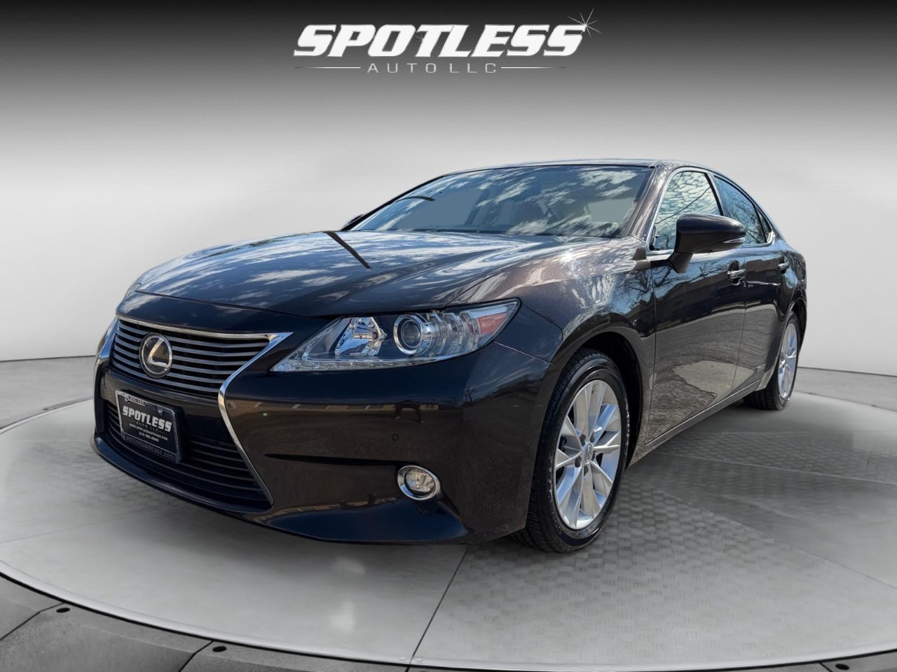 Lexus ES 300h Sedan 2015