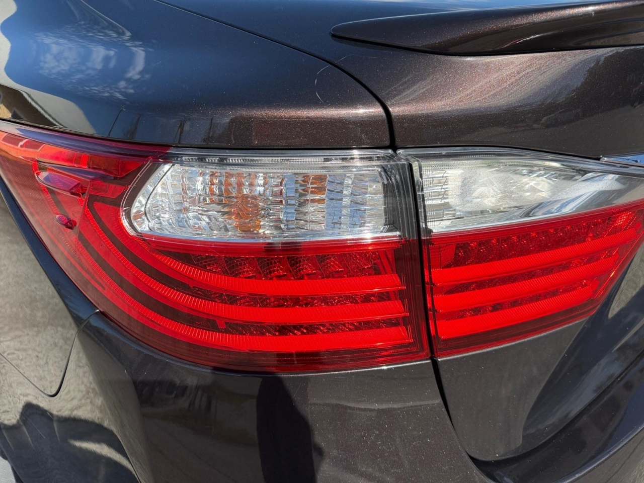 Lexus ES 300h Sedan 2015