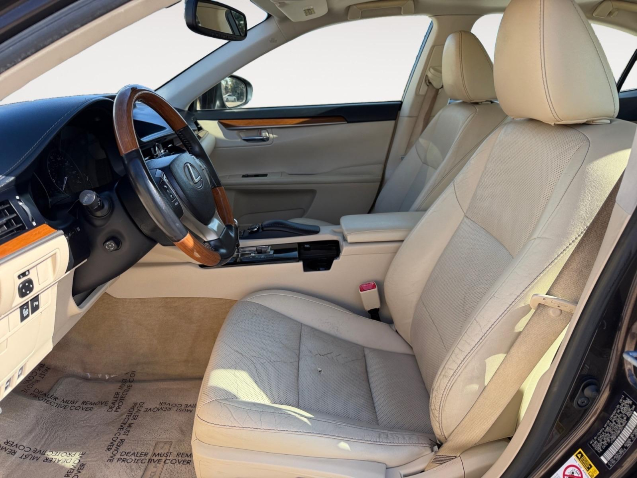 Lexus ES 300h Sedan 2015