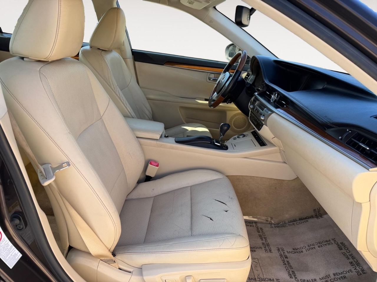 Lexus ES 300h Sedan 2015