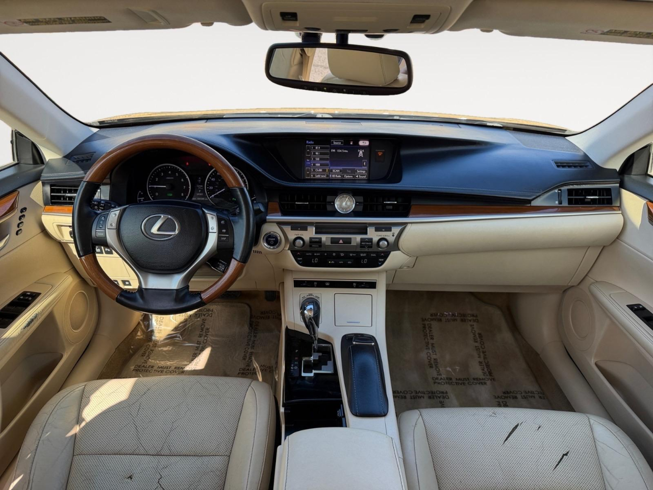 Lexus ES 300h Sedan 2015