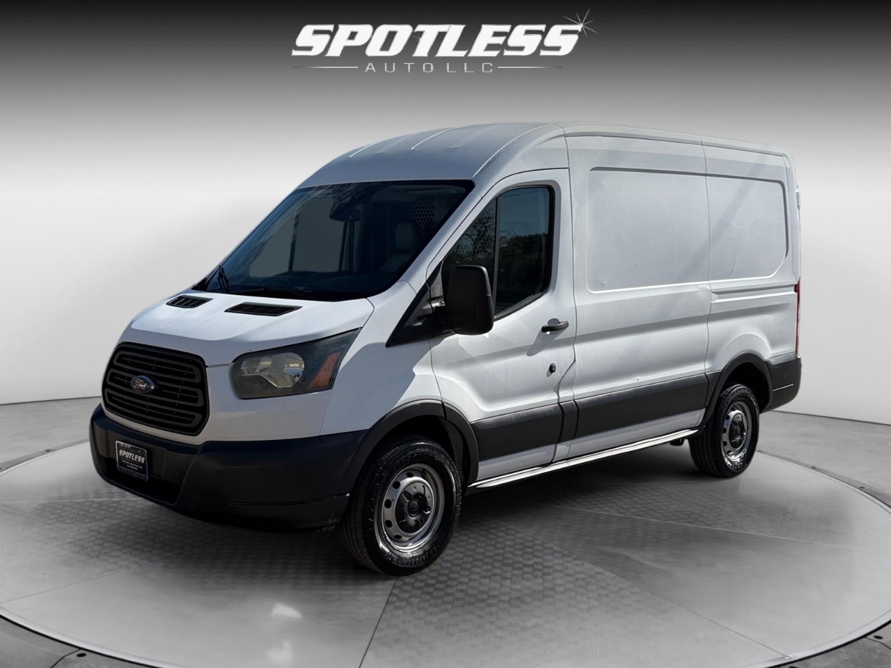 Ford Transit 250 Van Med. Roof w/Sliding Pass. 130-in. WB 2016