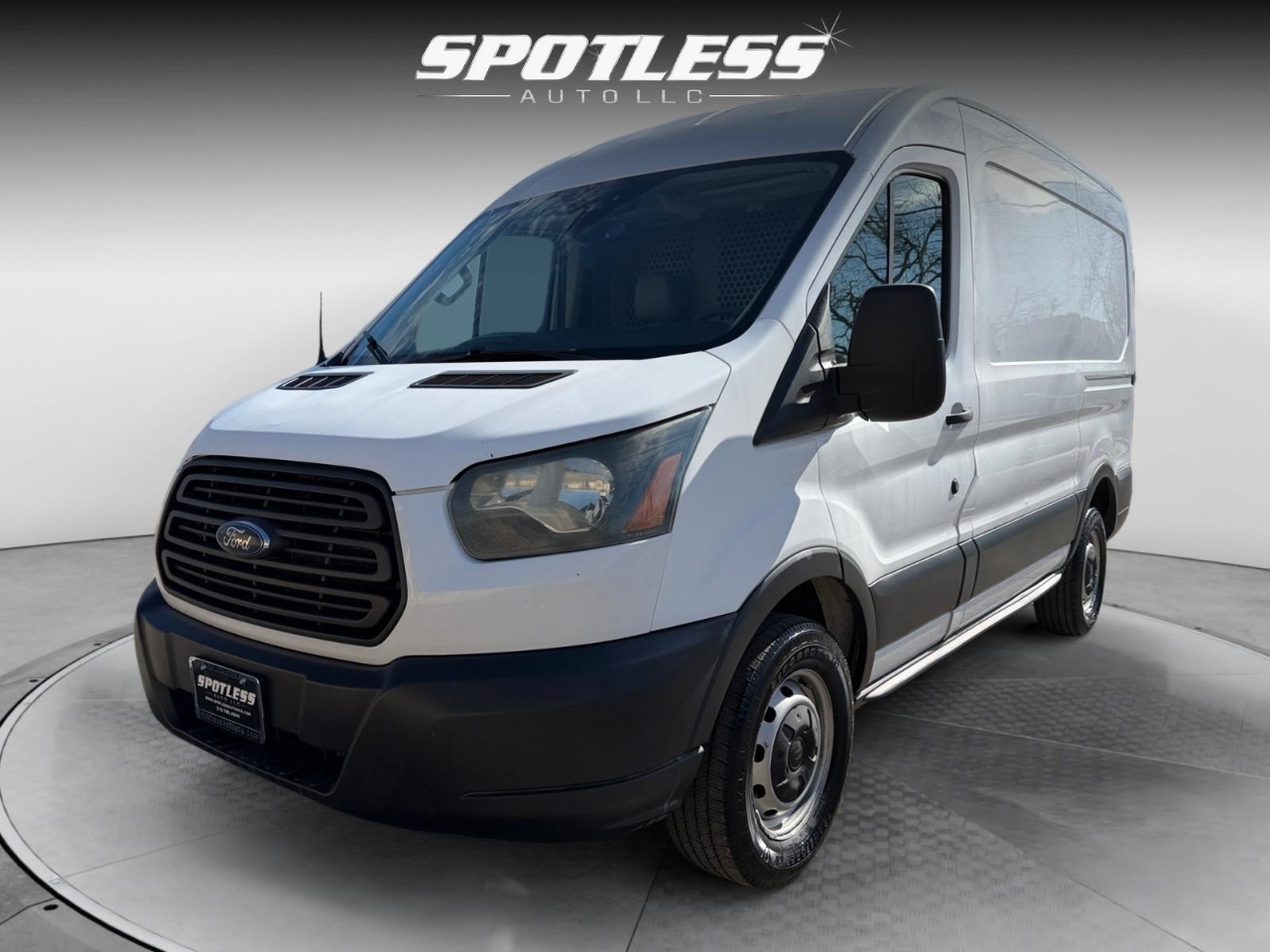 Ford Transit 250 Van Med. Roof w/Sliding Pass. 130-in. WB 2016