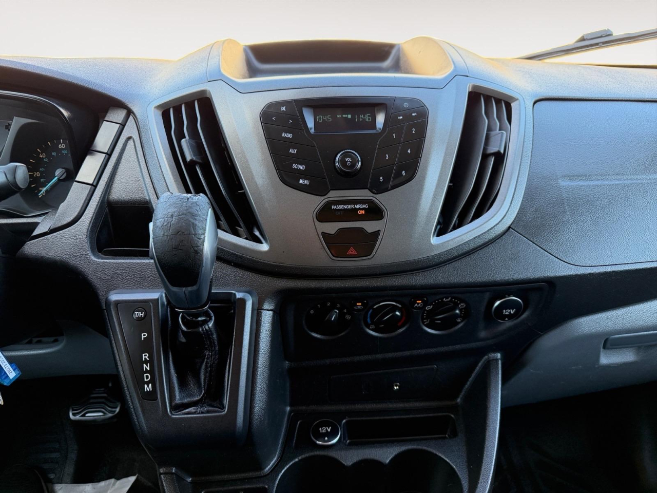 Ford Transit 250 Van Med. Roof w/Sliding Pass. 130-in. WB 2016