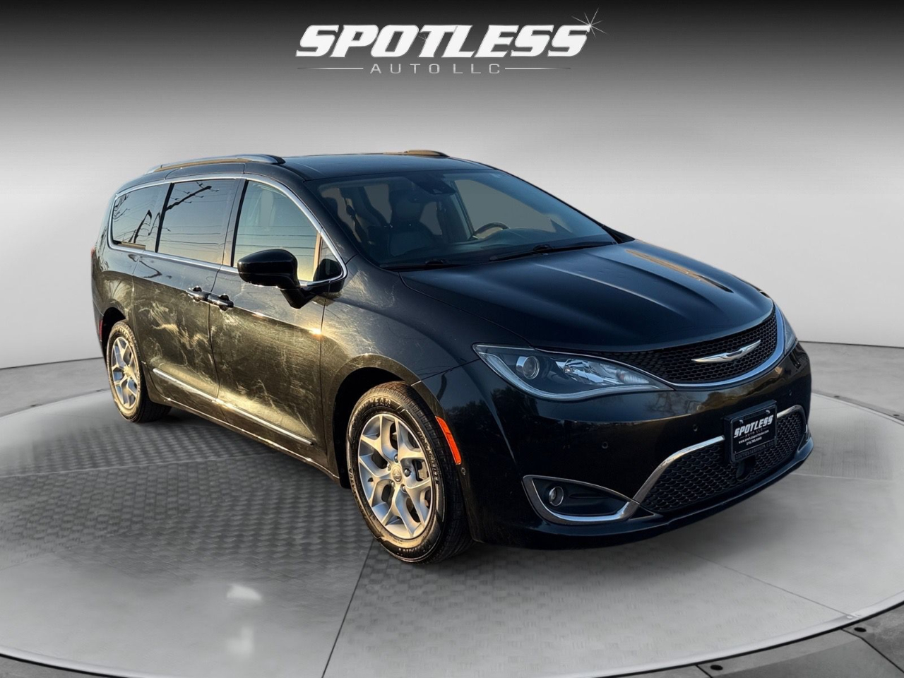 Chrysler Pacifica Touring-L Plus 2017