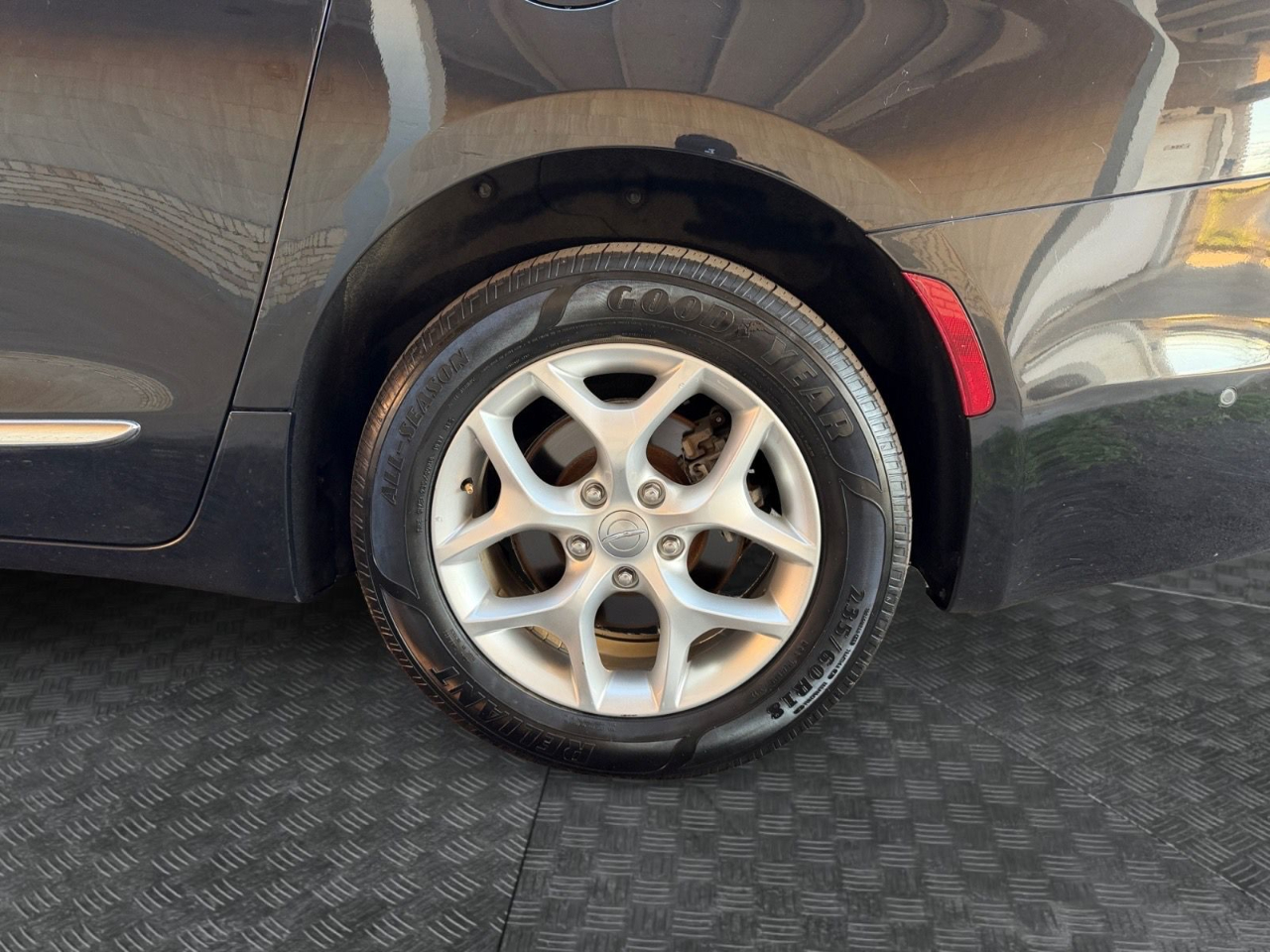 Chrysler Pacifica Touring-L Plus 2017