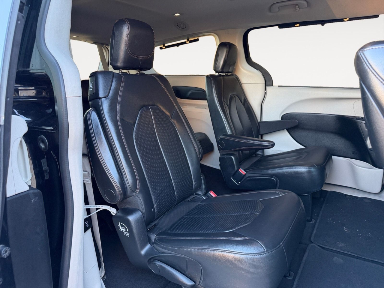 Chrysler Pacifica Touring-L Plus 2017