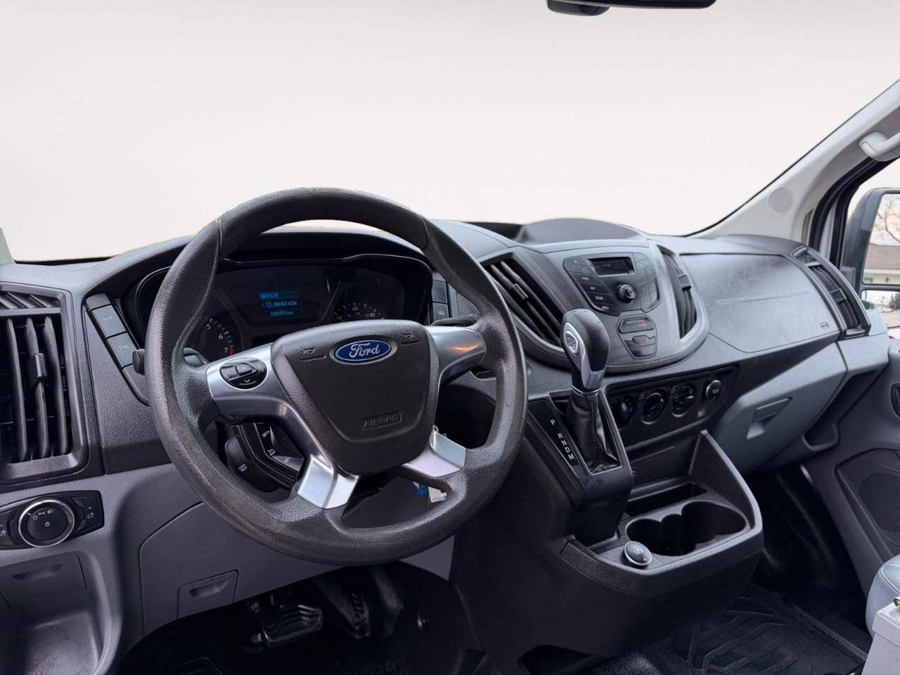 Ford Transit 250 Van Med. Roof w/Sliding Pass. 130-in. WB 2017