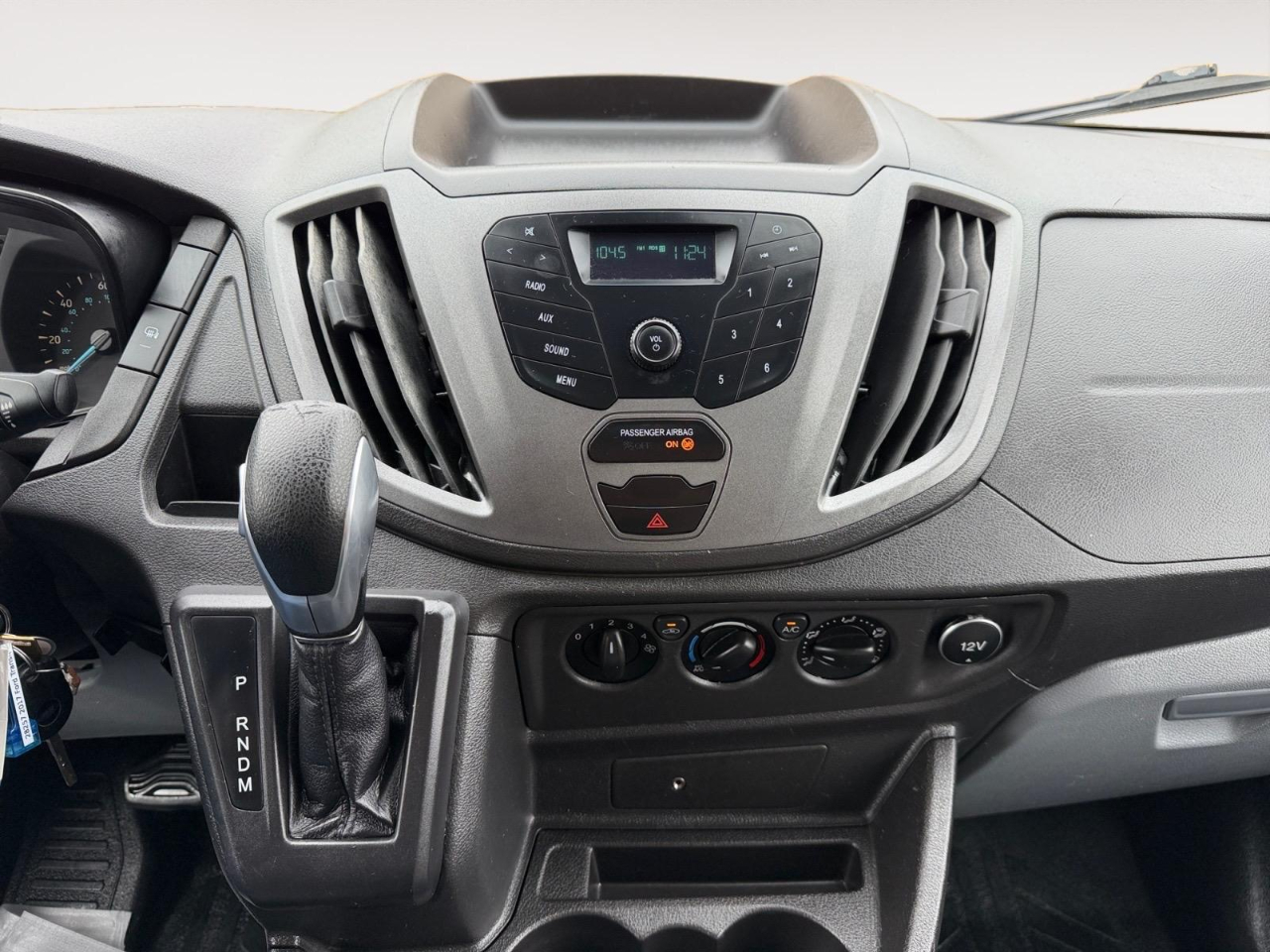 Ford Transit 250 Van Med. Roof w/Sliding Pass. 130-in. WB 2017