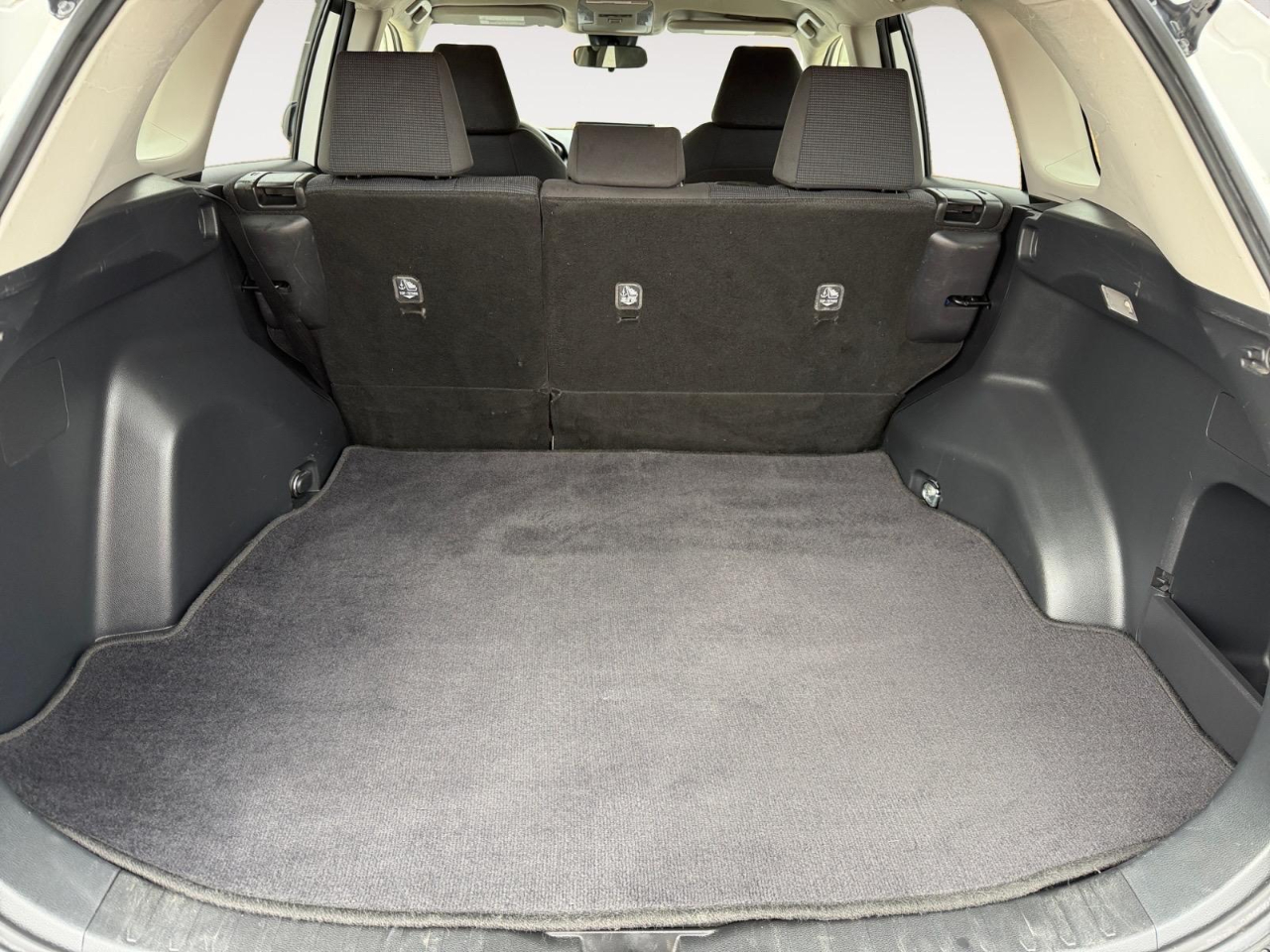 Toyota RAV4 LE AWD 2021