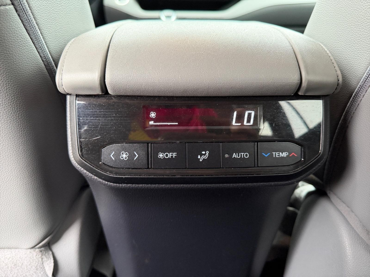 Toyota Highlander XLE FWD V6 2020