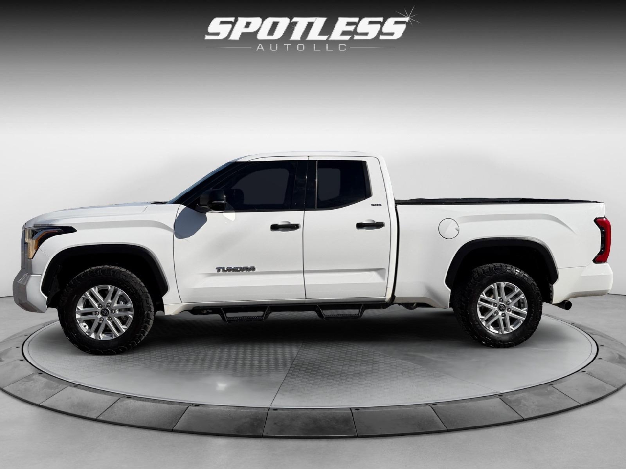 Toyota Tundra SR5 Double Cab 4WD 2022