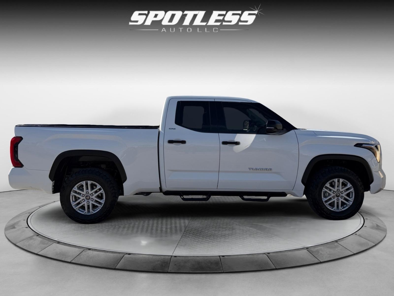 Toyota Tundra SR5 Double Cab 4WD 2022