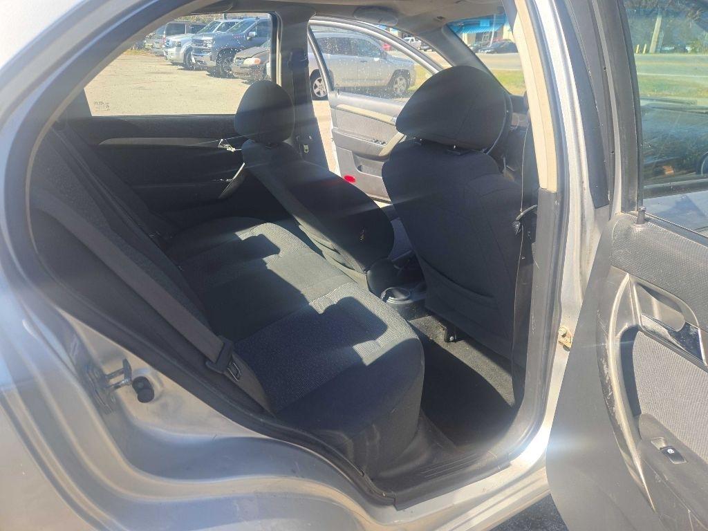 Chevrolet Aveo LT 4-Door 2008