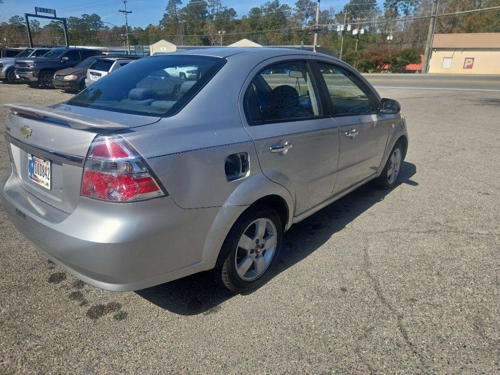Chevrolet Aveo LT 4-Door 2008