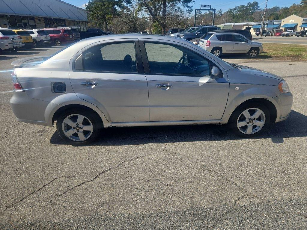 Chevrolet Aveo LT 4-Door 2008