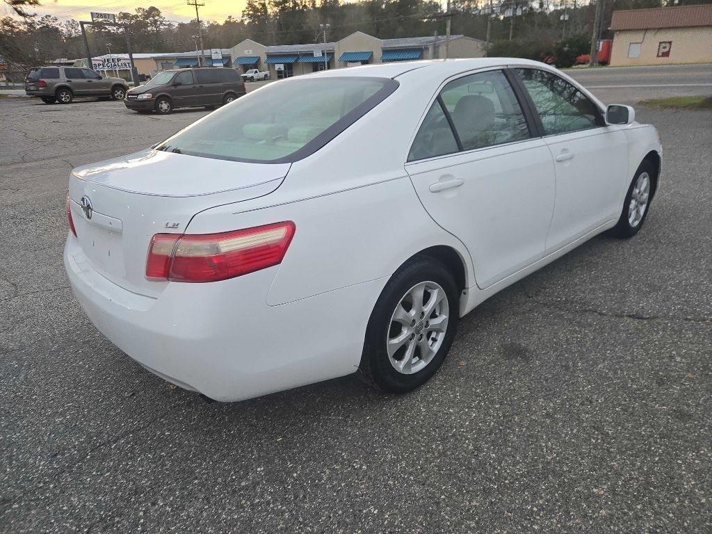 Toyota Camry LE 5-Spd AT 2009