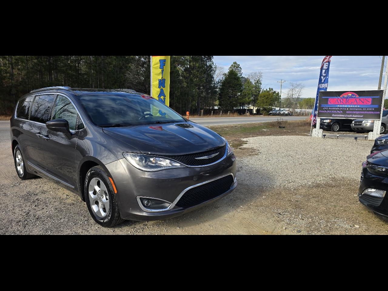 2017 Chrysler Pacifica Touring-L Plus