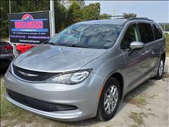 2021 Chrysler Voyager 