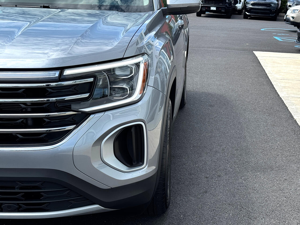 2024 Volkswagen Atlas SE photo 10