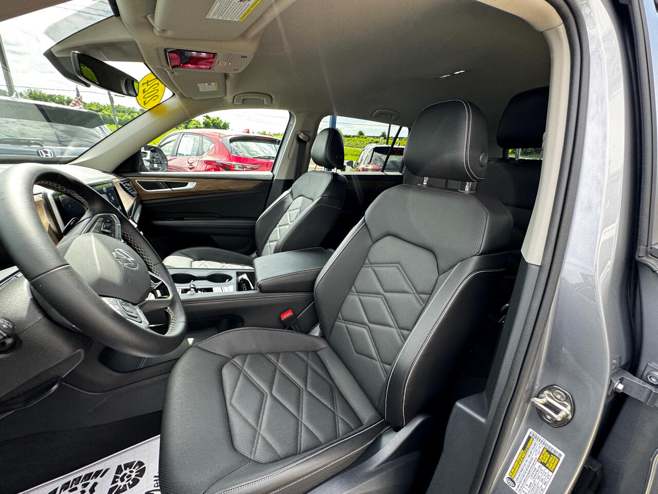 2024 Volkswagen Atlas SE photo 20