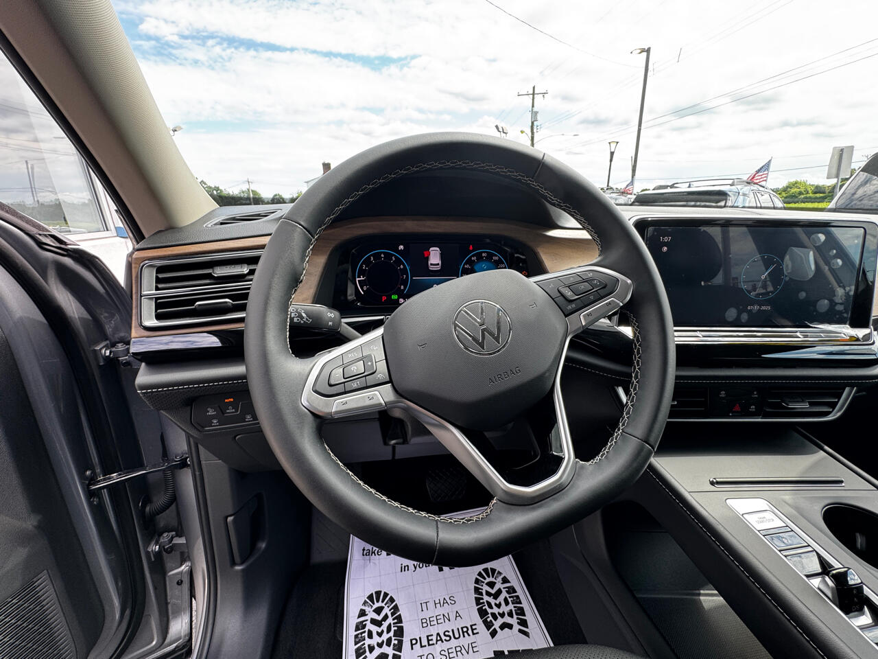 2024 Volkswagen Atlas SE photo 24
