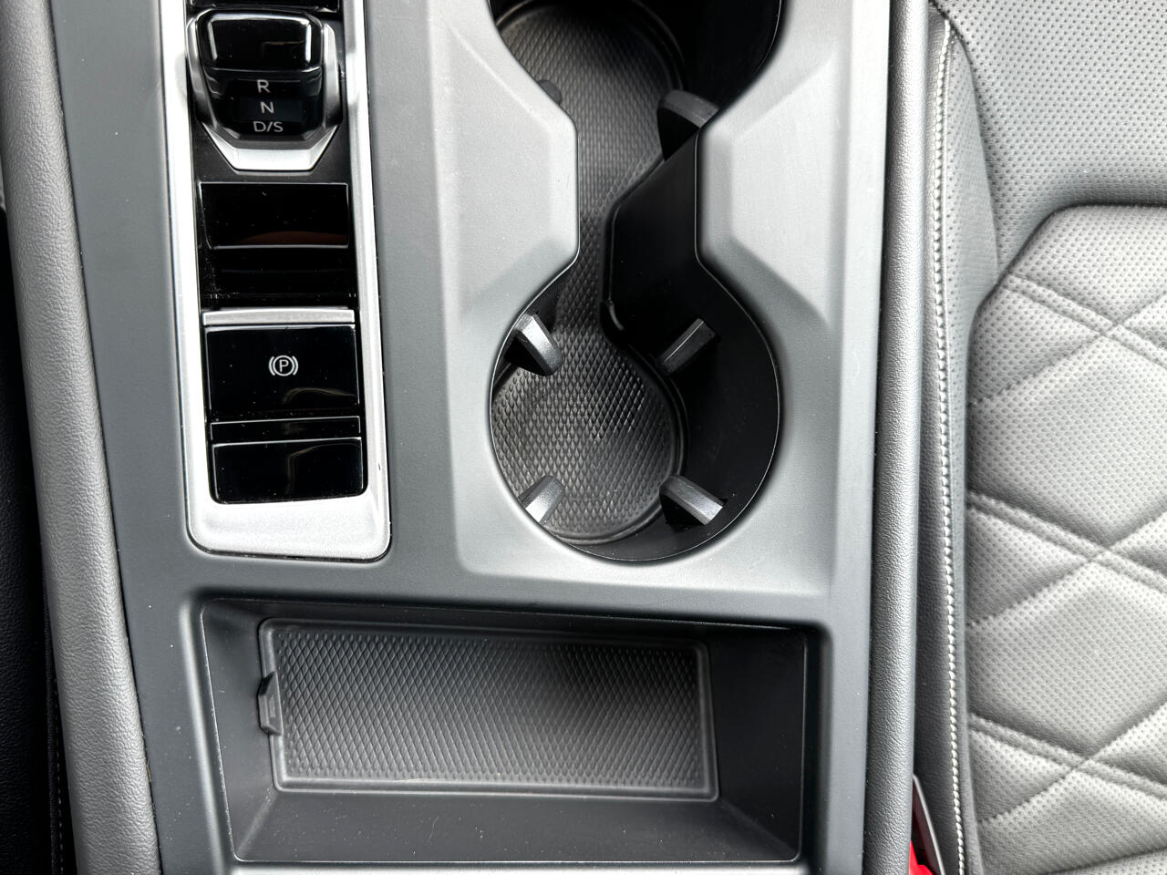 2024 Volkswagen Atlas SE photo 38