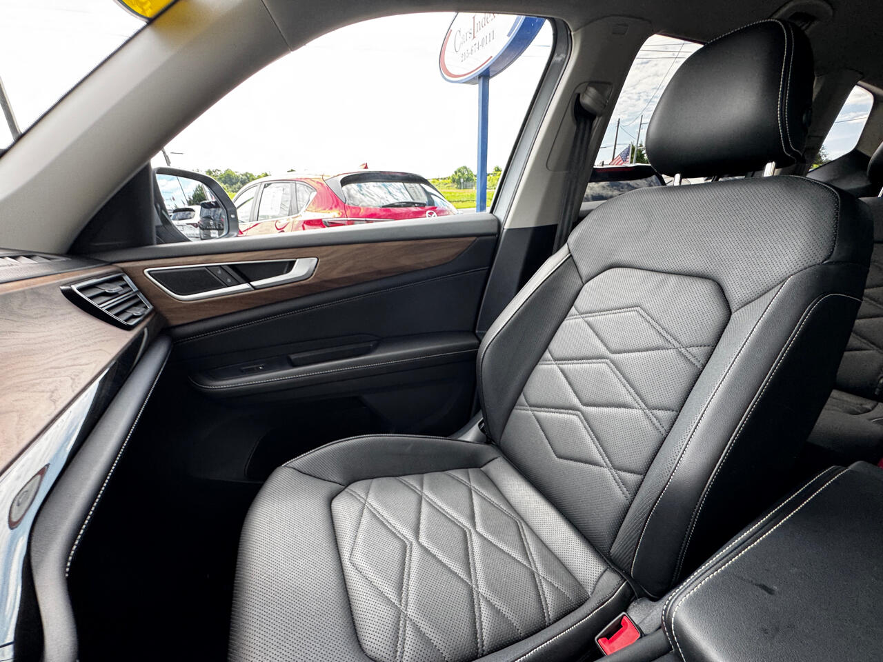2024 Volkswagen Atlas SE photo 42