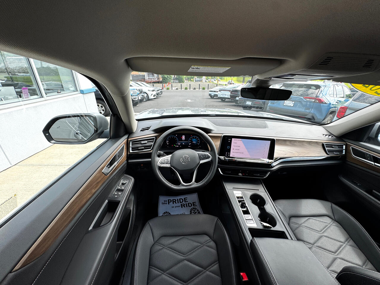 2024 Volkswagen Atlas SE photo 45