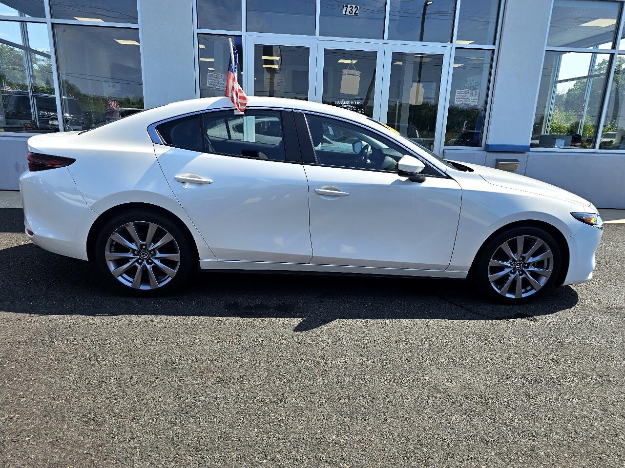 2021 Mazda Mazda3 Sedan Select photo 3
