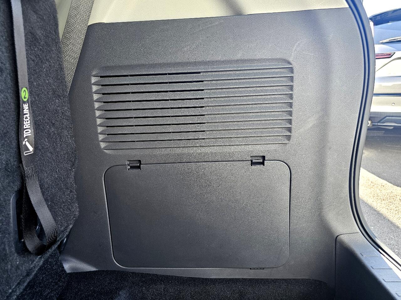 2021 Toyota Sienna LE photo 17