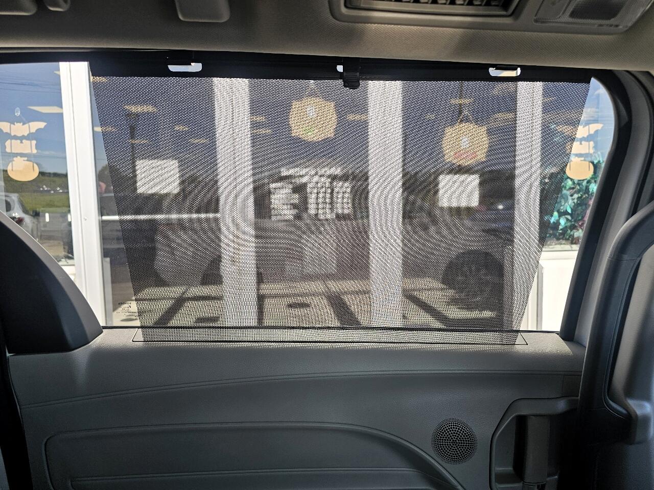 2021 Toyota Sienna LE photo 35