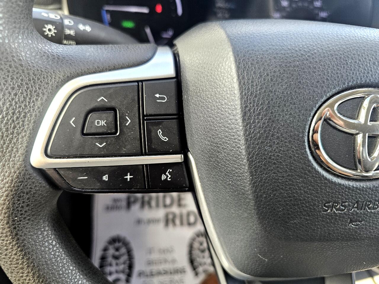 2021 Toyota Sienna LE photo 42