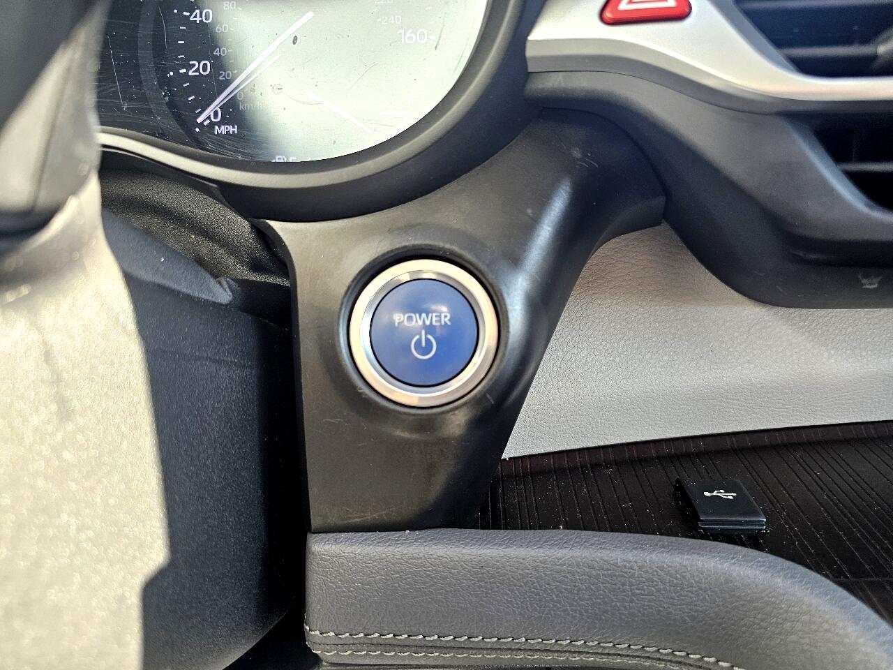 2021 Toyota Sienna LE photo 46