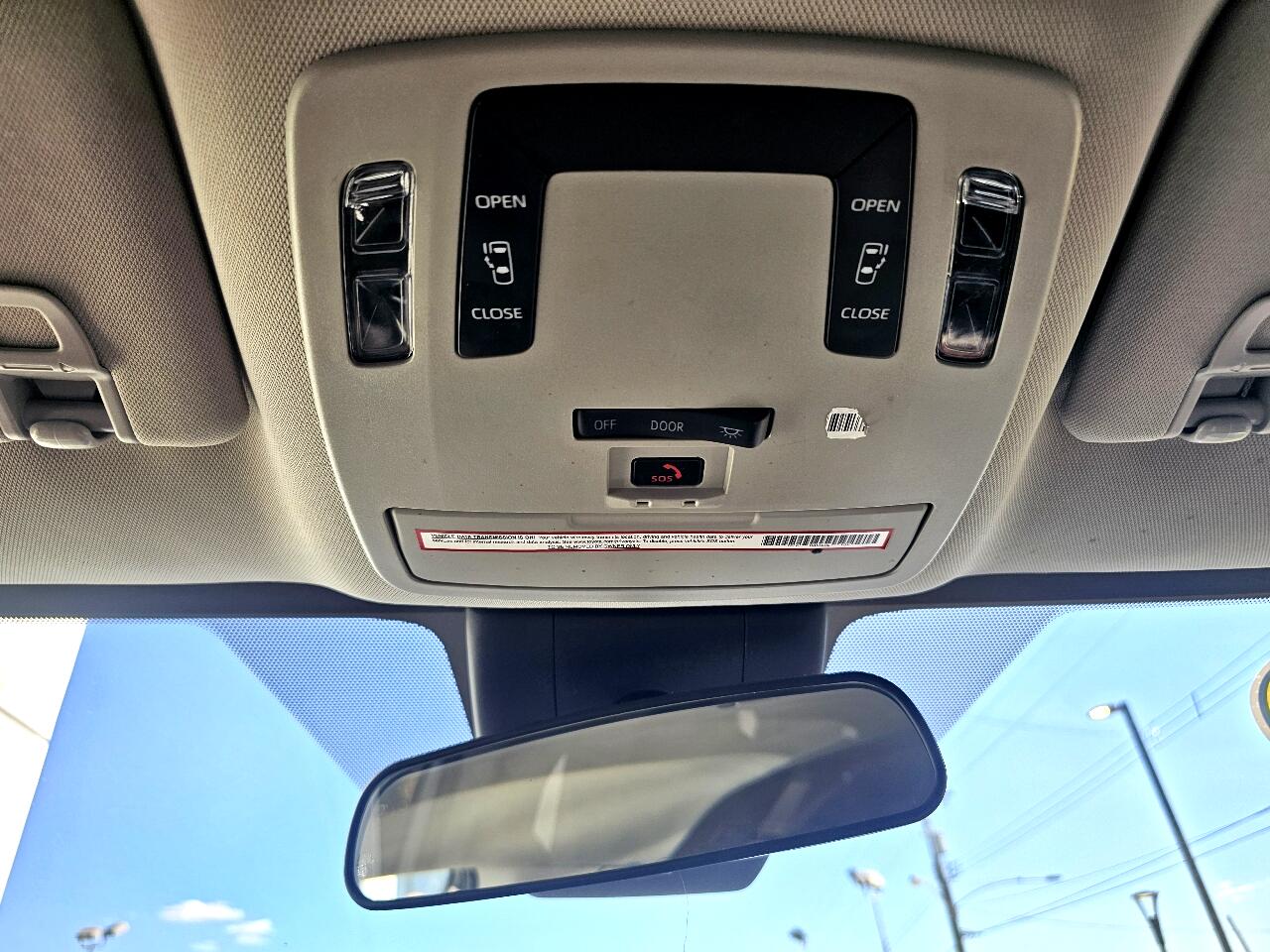 2021 Toyota Sienna LE photo 47